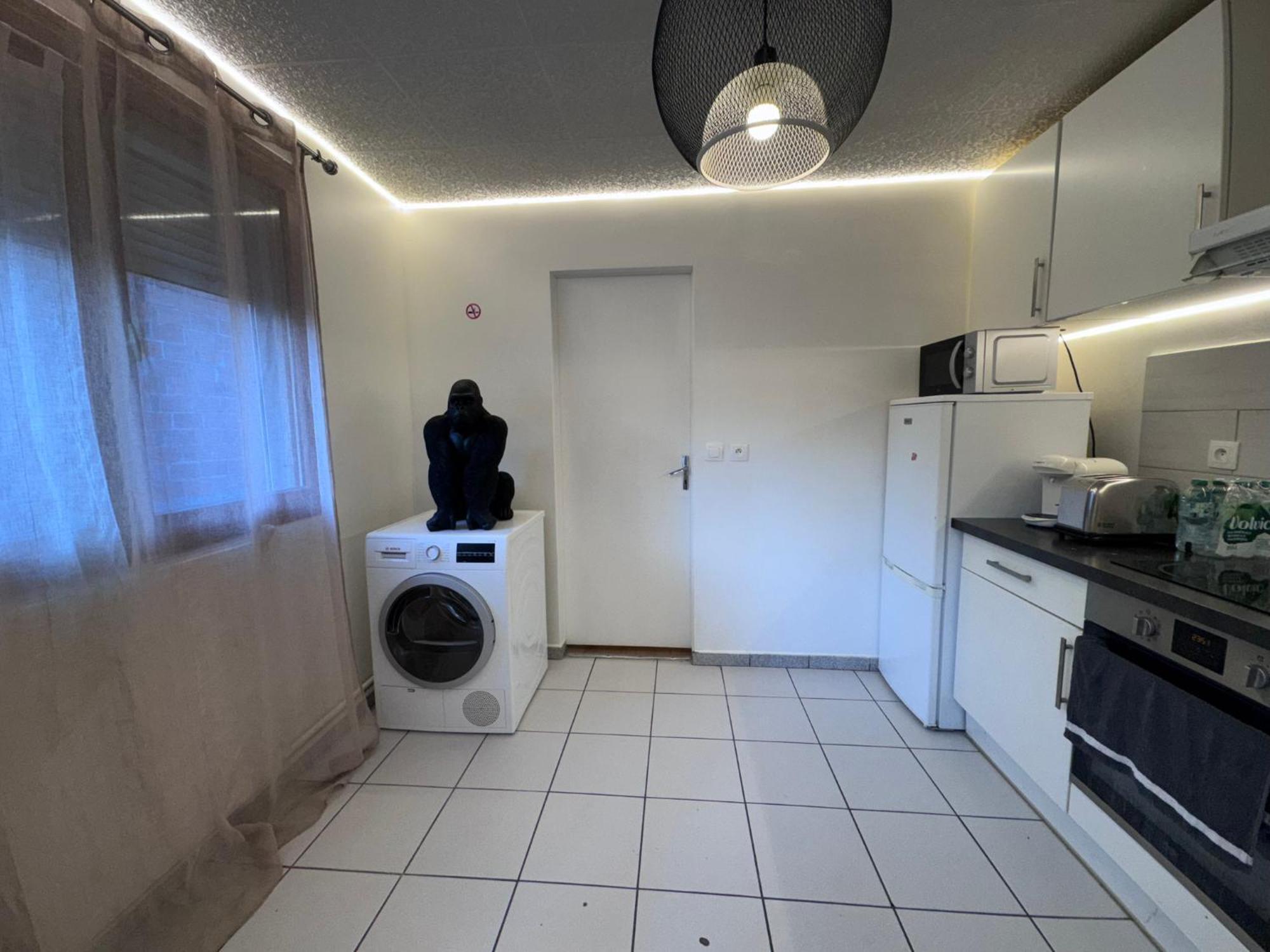 F2 50m2 Paris Orly - Jacuzzi - Lumiere Variable Appartement Alfortville