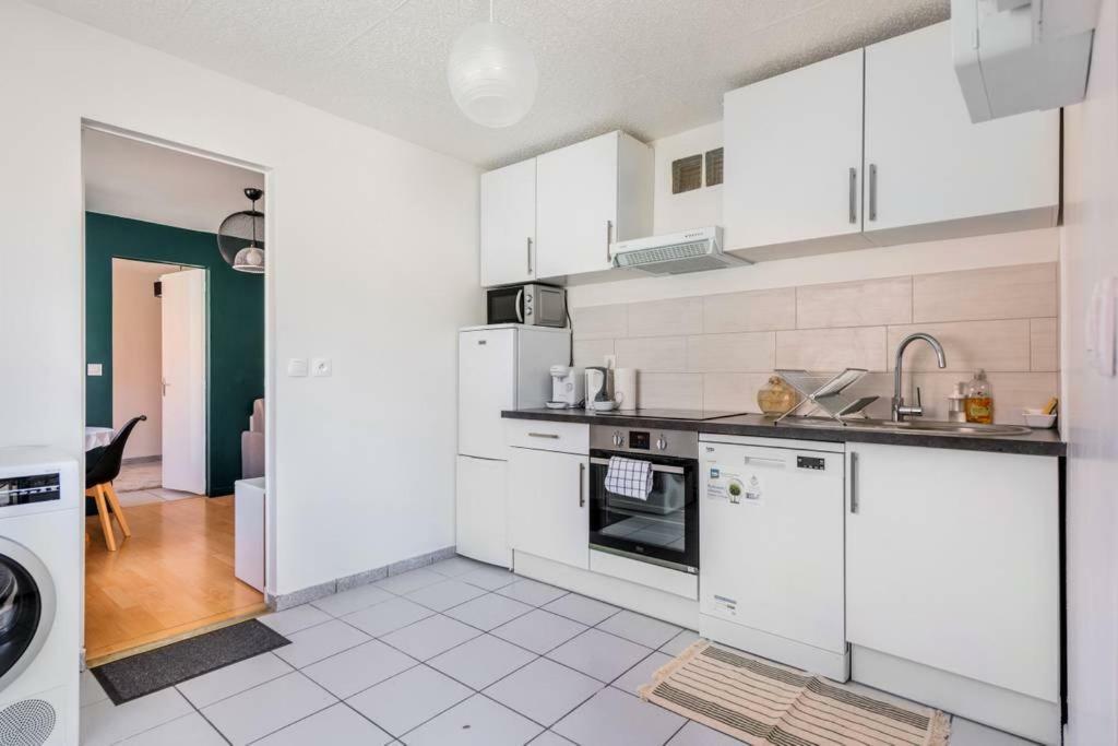 Apartamento F2 50m2 Paris Orly - Jacuzzi - Lumiere Variable *